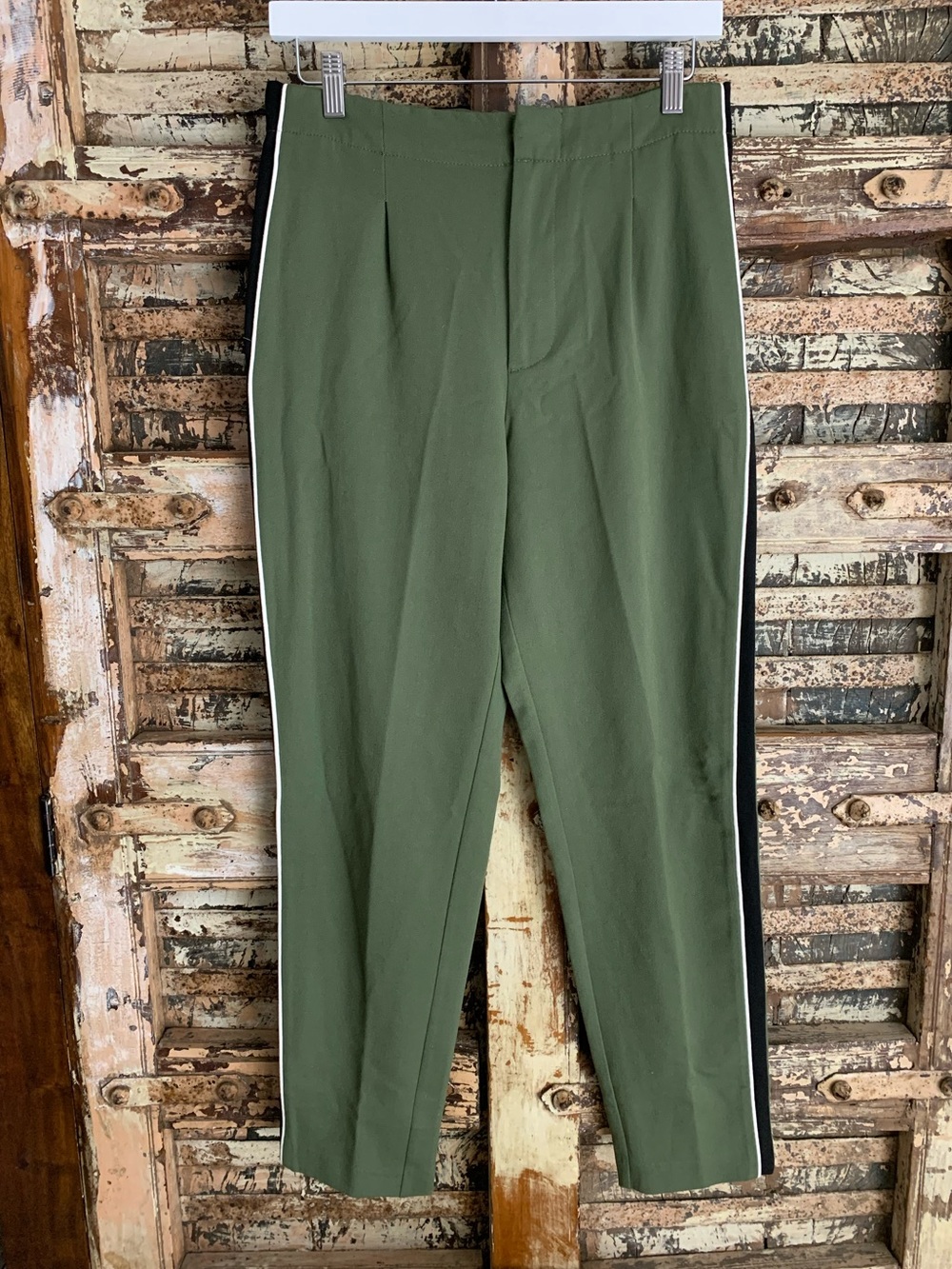 Zara TRF Olive Green side striped Chinos Pants, Casual, Women’s Medium